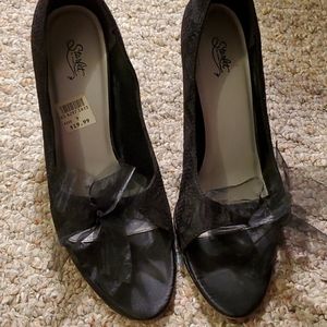 Starlet by star Jones size 9 pumps